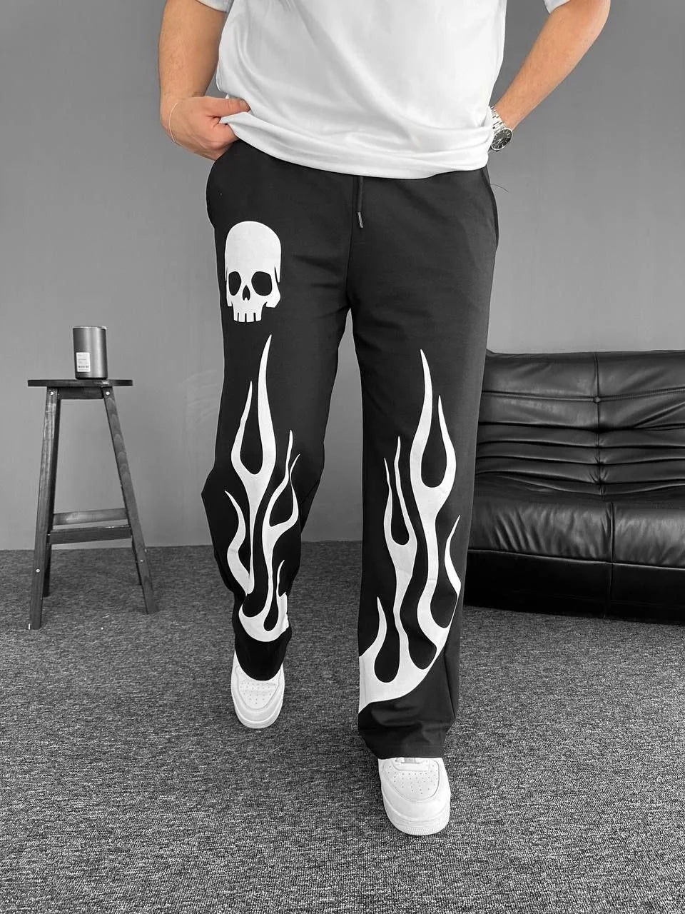 İki İplik Kumaş Baskılı Beli Lastikli Boru Paça Baggy Alt Esofman - Siyah